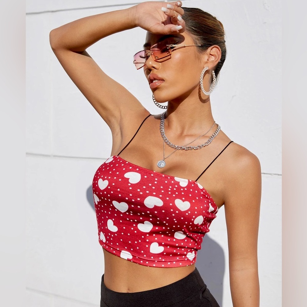 SHEIN EZwear Heart Print Cami Crop Top NWT Juniors Size Medium - Red Hearts Love